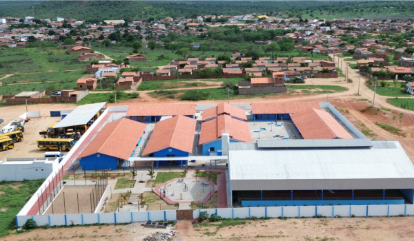 Imagens da Inauguração da Escola de tempo integral Adauto Ribeiro Lopes