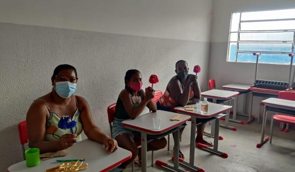 Imagens da Oficina de Artesanato 