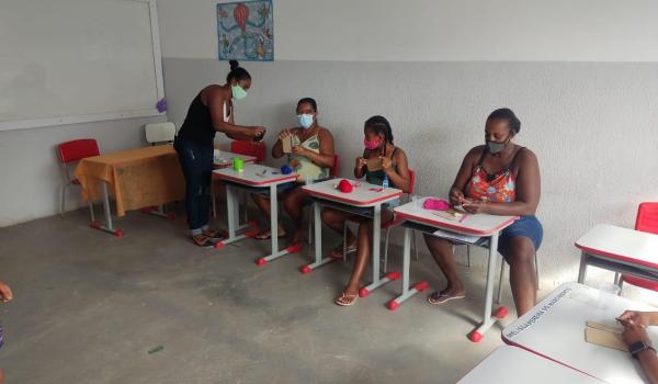 Imagens da Oficina de Artesanato 