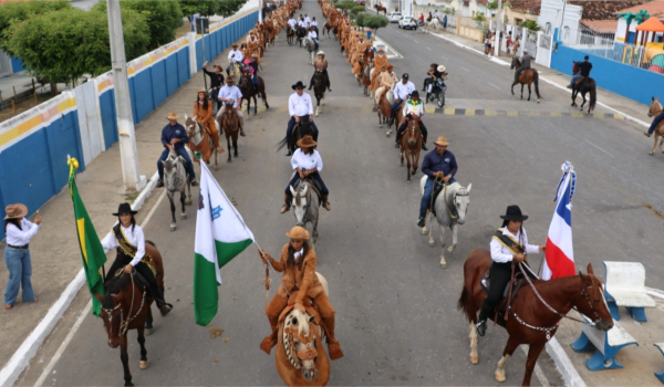 Imagens da Prefeitura de Boa Vista do Tupim realiza mais uma edição da tradicional Festa dos Vaqueiros 