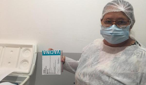 Imagens da Boa Vista do Tupim inicia vacinação de profissionais da educação contra o Covid 19
