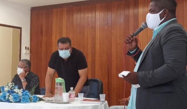 Imagens da Posse dos novos Secretários de Administração e Educação 