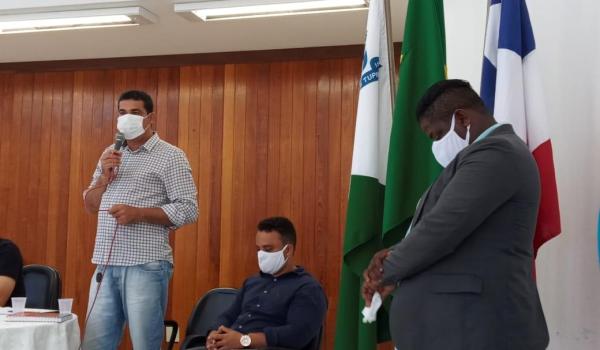 Imagens da Posse dos novos Secretários de Administração e Educação 