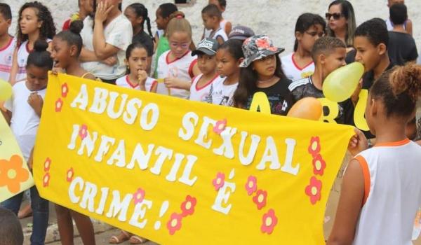 Dia Nacional de Combate ao Abuso e à Exploração Sexual de Crianças e Adolescentes