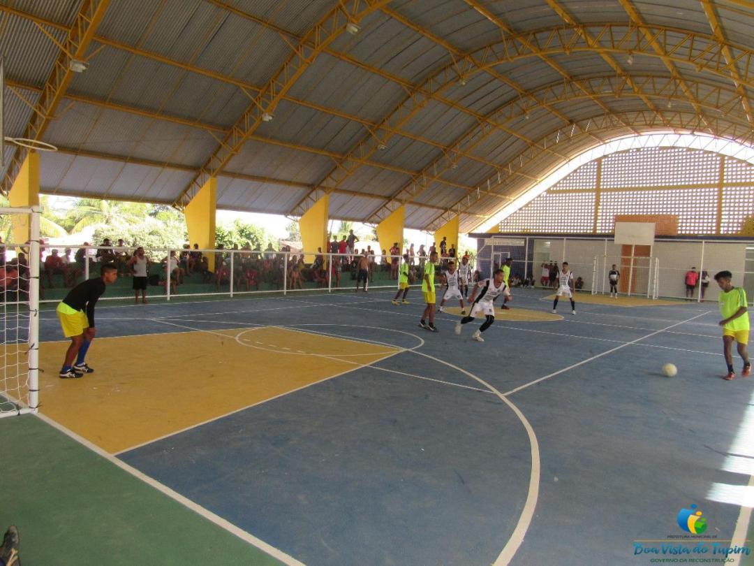 Prefeitura inaugura quadra poliesportiva no Povoado de Terra Boa